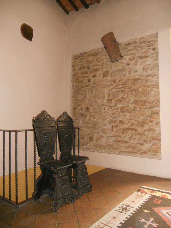 Il Giardino Degli Ulivi Villa Castelraimondo Luaran gambar